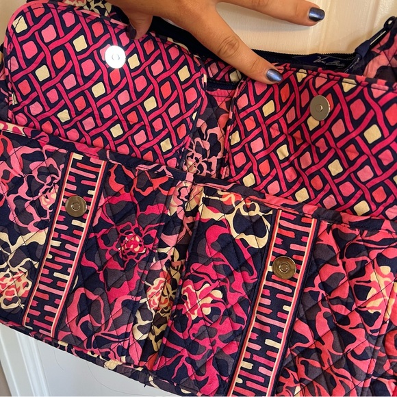 EUC—Vera Bradley Katalina Pink Retired Pattern shoulder bag - Picture 6 of 8